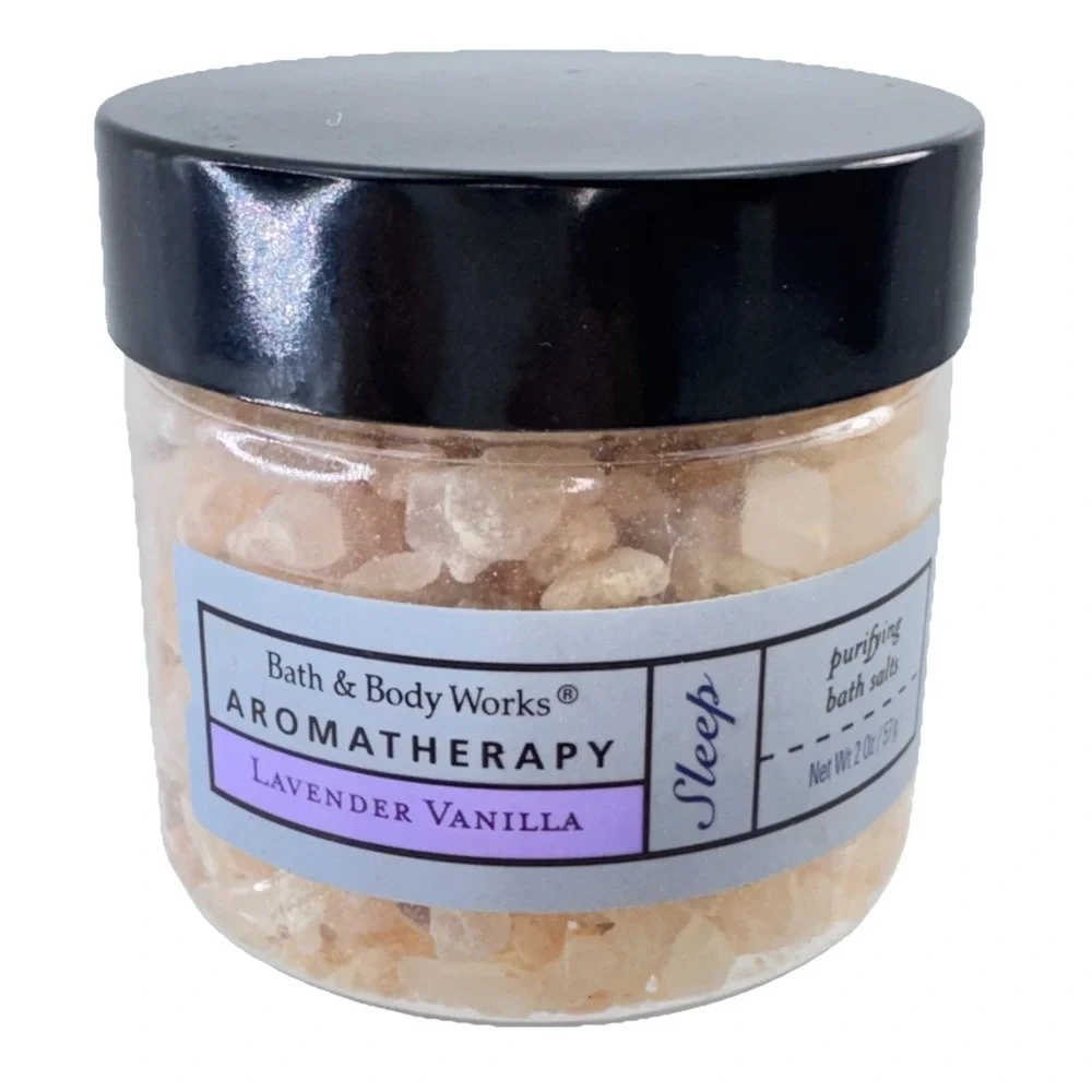 Bath & Body Works Aromatherapy Lavender vanilla sleep purifying bath salts 2 Oz